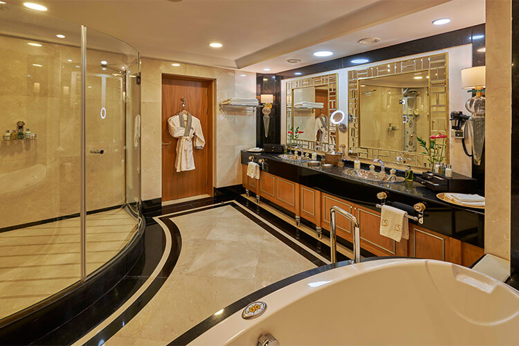 Kral Dairesi thumbnail 3